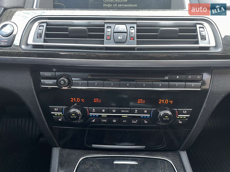 Седан BMW 7 Series 2013 в Луцке