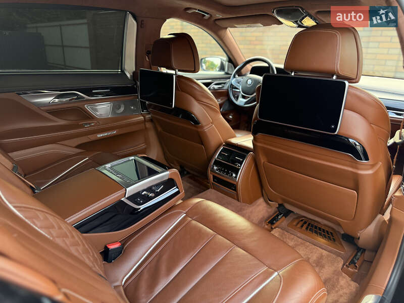 Седан BMW 7 Series 2016 в Вінниці