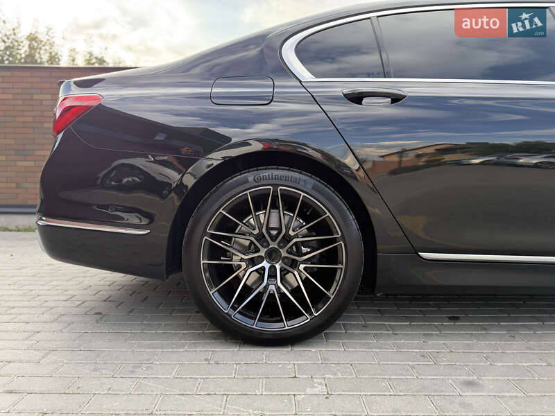 Седан BMW 7 Series 2016 в Вінниці