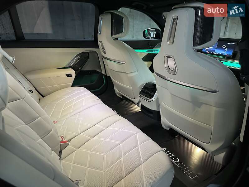 Седан BMW 7 Series 2024 в Дніпрі фото 32 Седан BMW 7 Series 2024 в Дніпрі