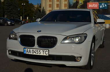 Седан BMW 7 Series 2010 в 
