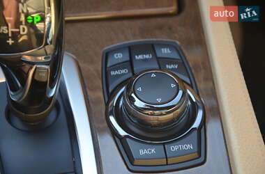 Седан BMW 7 Series 2010 в 