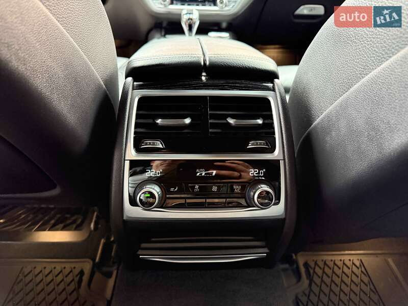 Седан BMW 7 Series 2019 в Львове фото 42 Седан BMW 7 Series 2019 в Львове