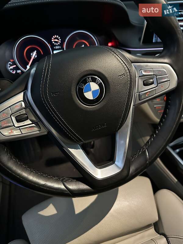 Седан BMW 7 Series 2017 в Днепре