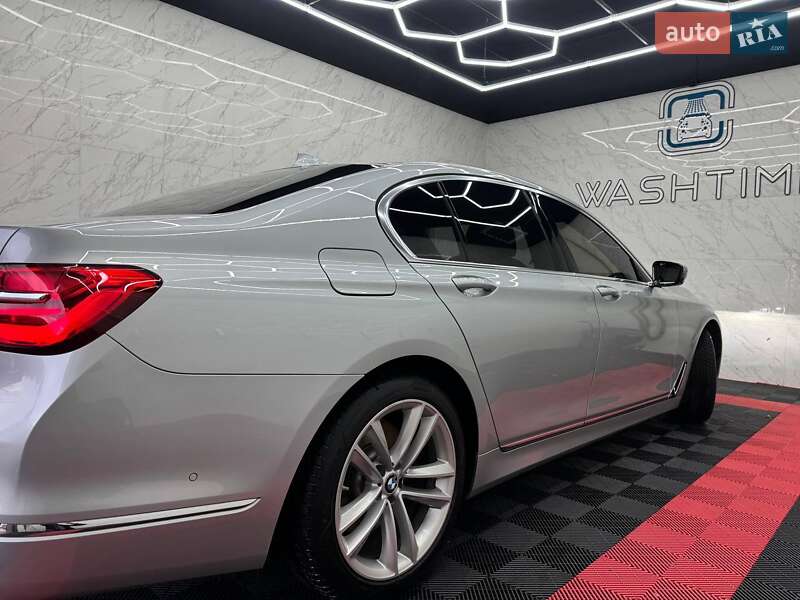 Седан BMW 7 Series 2016 в Черкассах