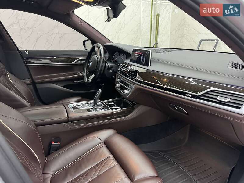 Седан BMW 7 Series 2016 в Черкассах
