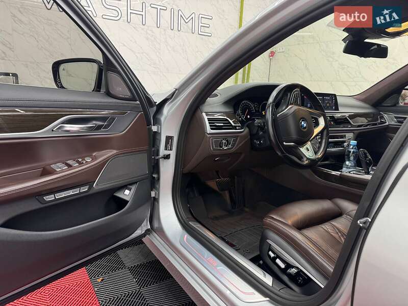 Седан BMW 7 Series 2016 в Черкассах