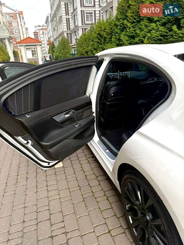 Седан BMW 7 Series 2020 в Киеве