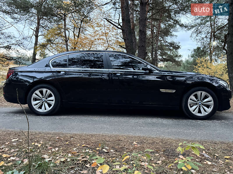 Седан BMW 7 Series 2015 в Киеве