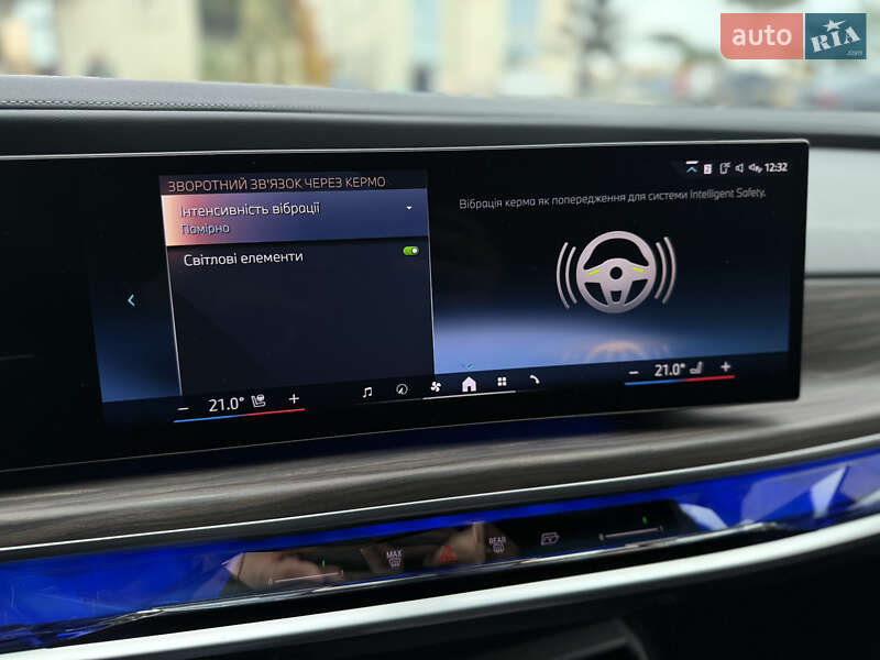 Седан BMW 7 Series 2022 в Львове