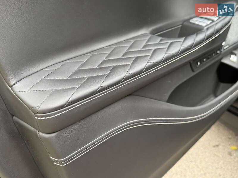 Седан BMW 7 Series 2019 в Ровно фото 38 Седан BMW 7 Series 2019 в Ровно