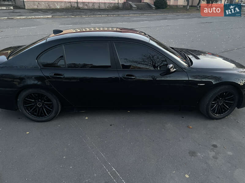 Седан BMW 7 Series 2004 в Долине фото 41 Седан BMW 7 Series 2004 в Долине