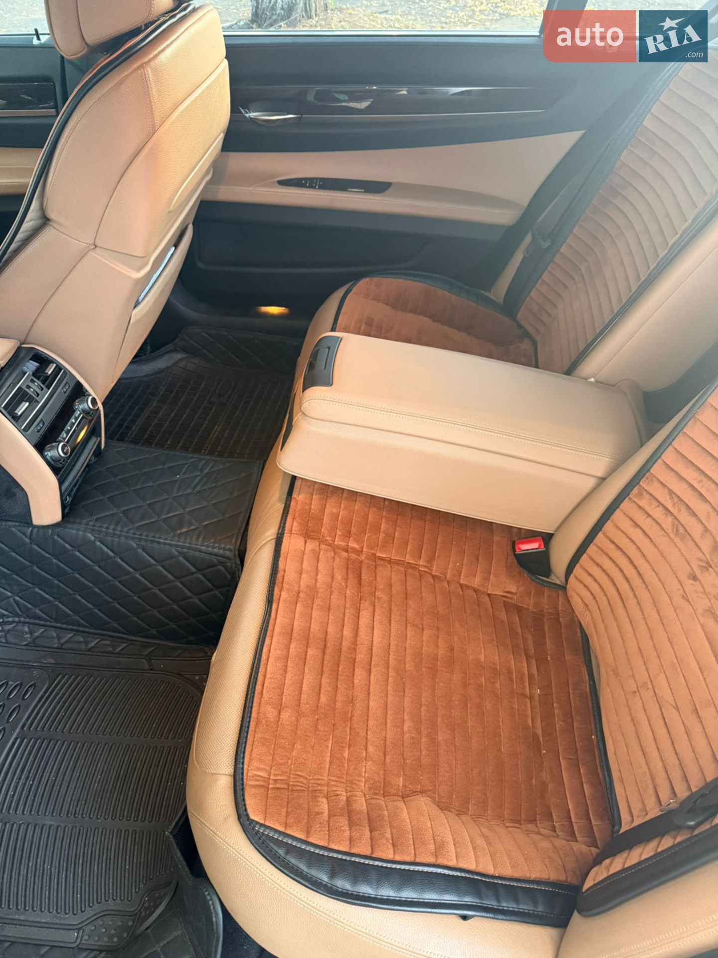 2011 BMW 7er - мініатюра 11