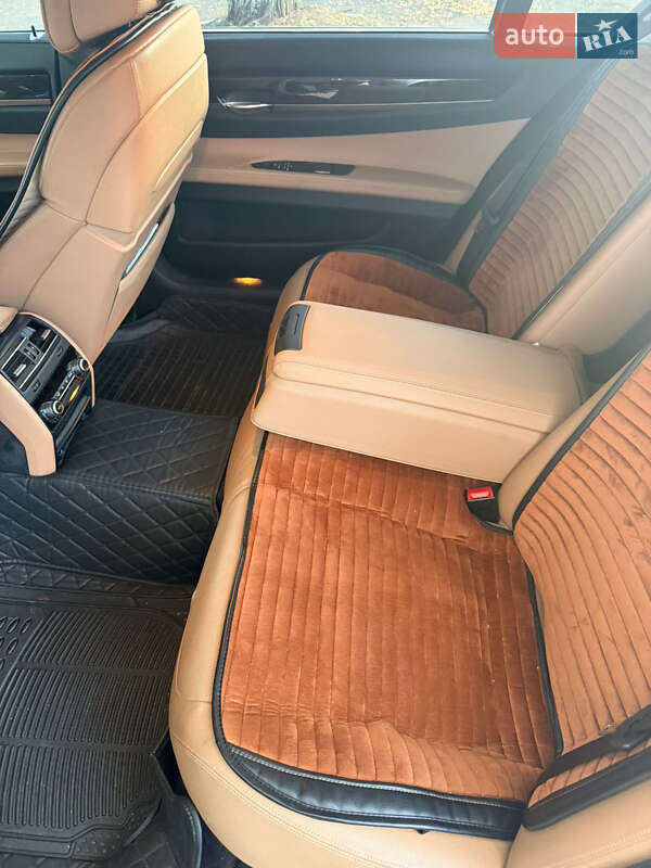 Седан BMW 7 Series 2011 в Одессе