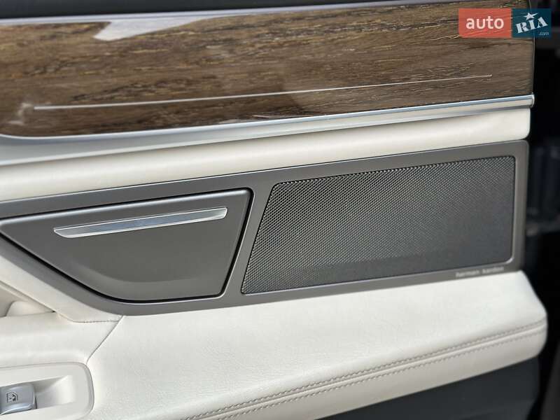 Седан BMW 7 Series 2015 в Киеве фото 33 Седан BMW 7 Series 2015 в Киеве