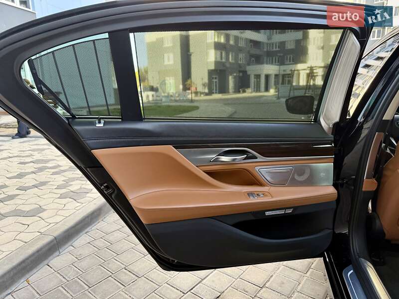 Седан BMW 7 Series 2016 в Одессе фото 75 Седан BMW 7 Series 2016 в Одессе