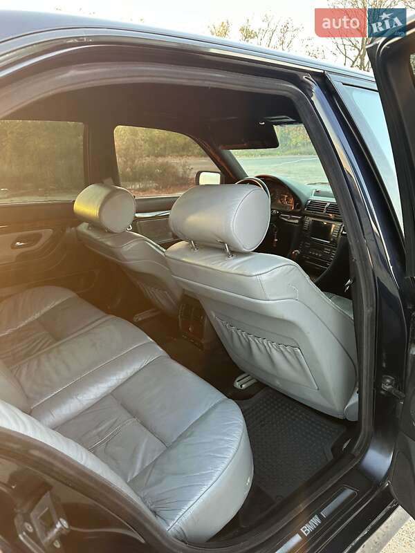 Седан BMW 7 Series 1999 в Чернівцях