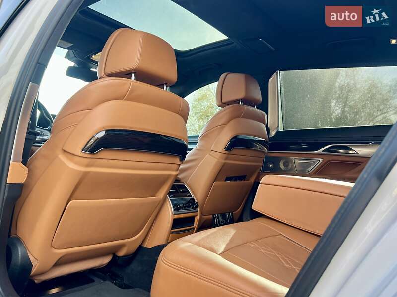 Седан BMW 7 Series 2016 в Киеве фото 14 Седан BMW 7 Series 2016 в Киеве