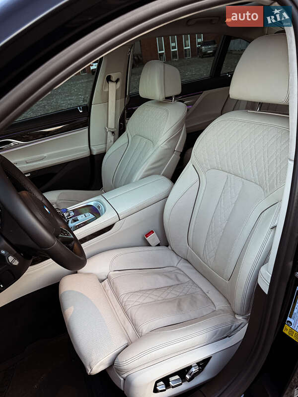 Седан BMW 7 Series 2018 в Дніпрі