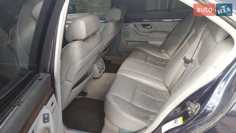 Седан BMW 7 Series 2001 в Полтаве