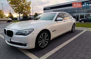 Седан BMW 7 Series 2009 в Мукачевому