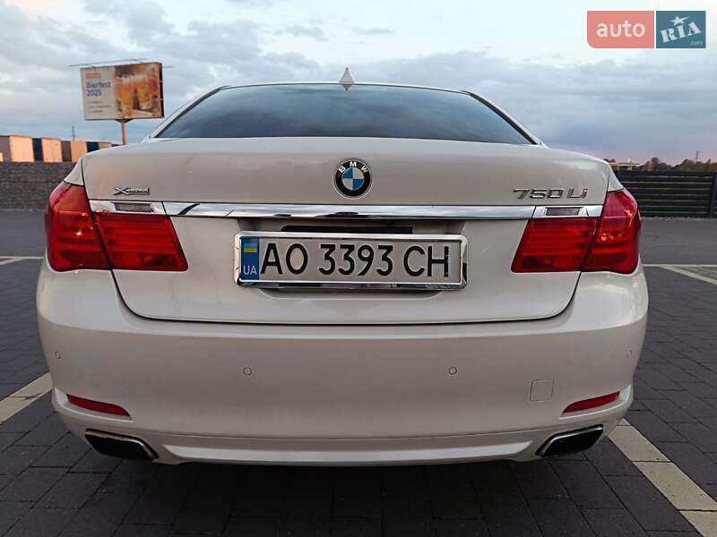 Седан BMW 7 Series 2009 в Мукачево