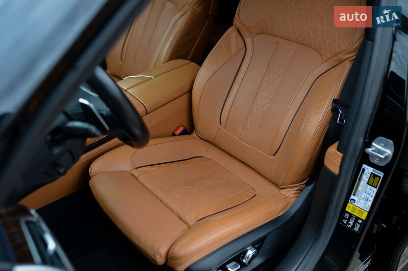 Седан BMW 7 Series 2019 в Києві