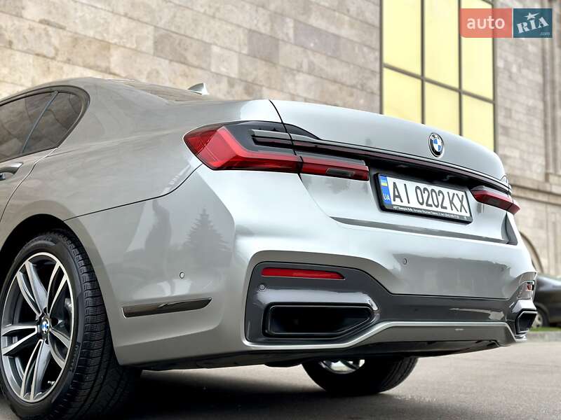 Седан BMW 7 Series 2022 в Киеве