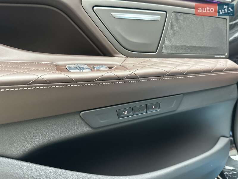 Седан BMW 7 Series 2022 в Киеве