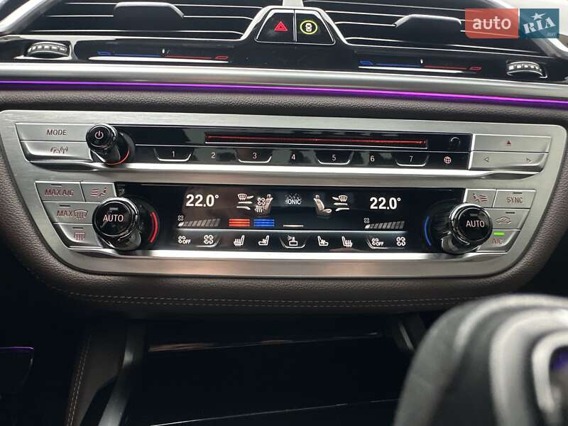 Седан BMW 7 Series 2022 в Киеве