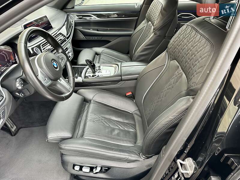 Седан BMW 7 Series 2022 в Киеве фото 63 Седан BMW 7 Series 2022 в Киеве