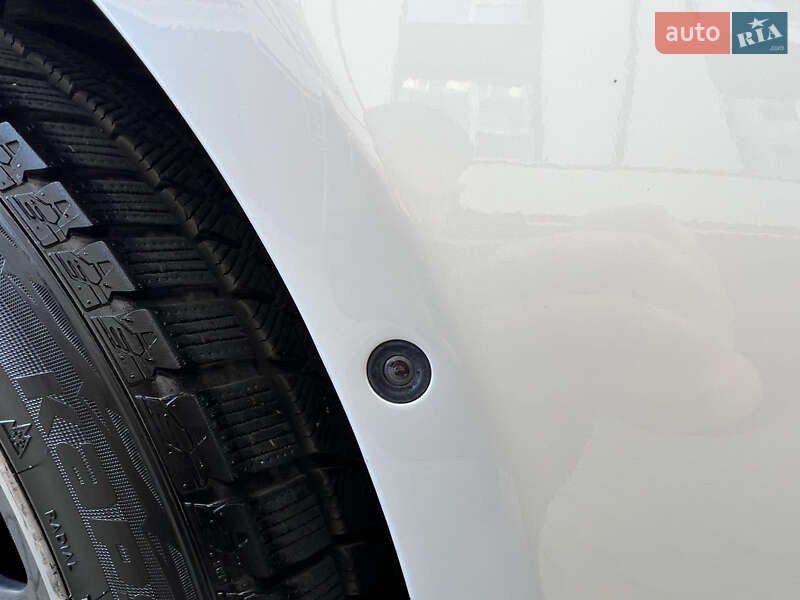 Седан BMW 7 Series 2012 в Ивано-Франковске