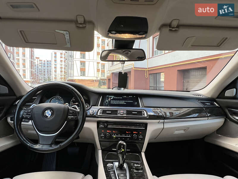 Седан BMW 7 Series 2012 в Ивано-Франковске
