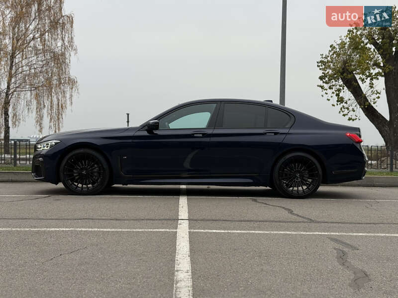 Седан BMW 7 Series 2022 в Киеве