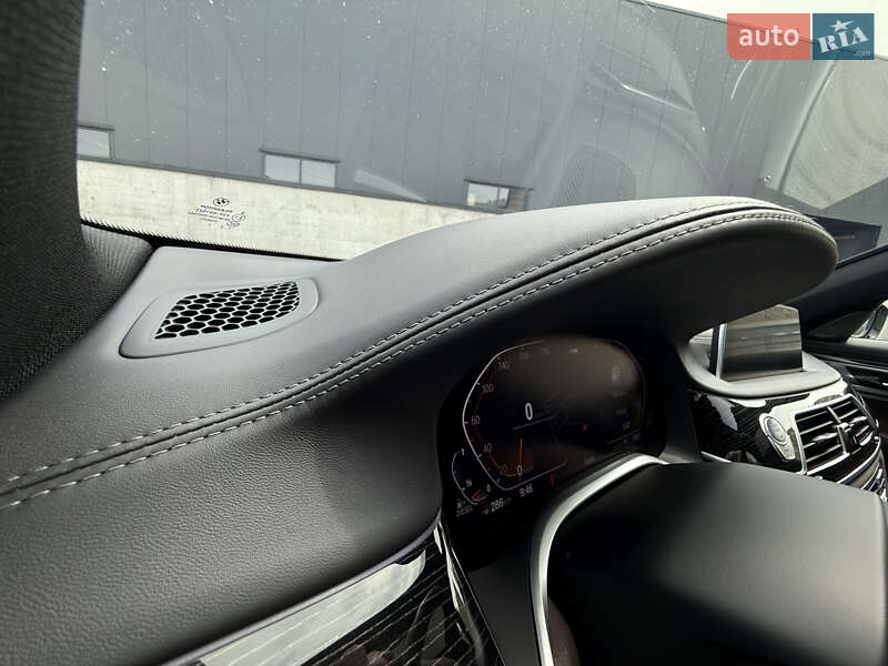 Седан BMW 7 Series 2022 в Киеве