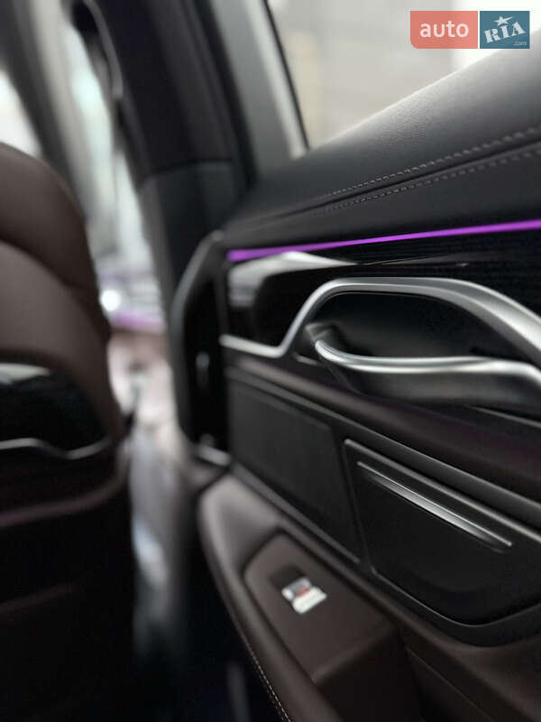 Седан BMW 7 Series 2022 в Киеве