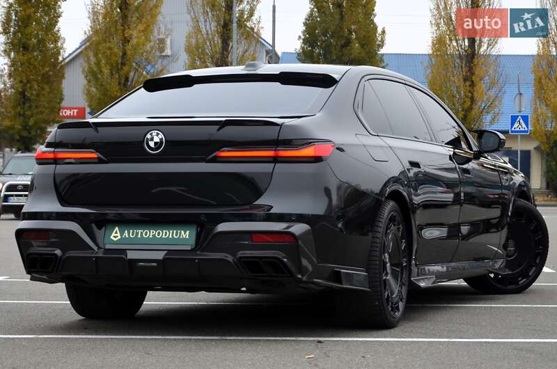 Седан BMW 7 Series 2024 в Киеве