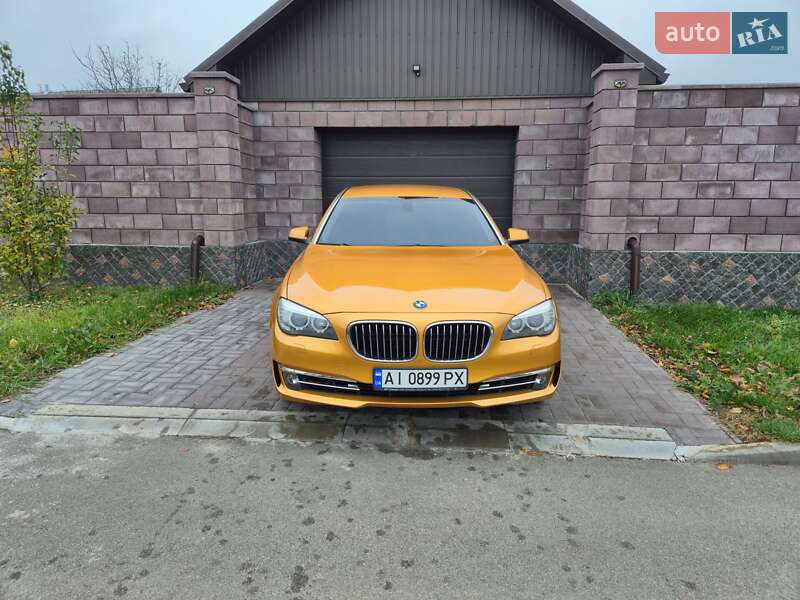 Седан BMW 7 Series 2011 в Богуславі