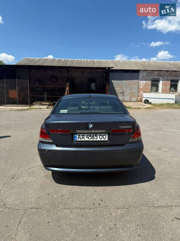 Седан BMW 7 Series 2002 в Полтаве