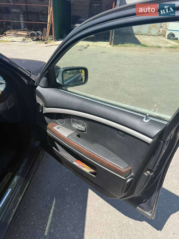 Седан BMW 7 Series 2002 в Полтаве