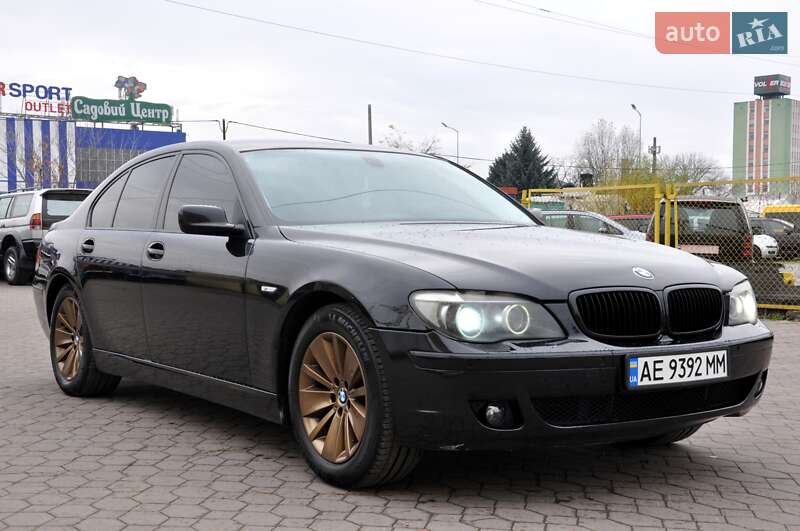 Седан BMW 7 Series 2007 в Львове