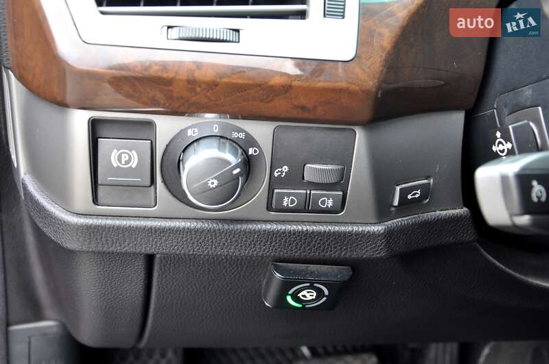 Седан BMW 7 Series 2007 в Львове