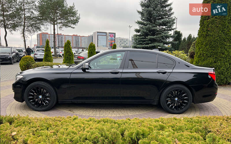 Седан BMW 7 Series 2015 в Львове