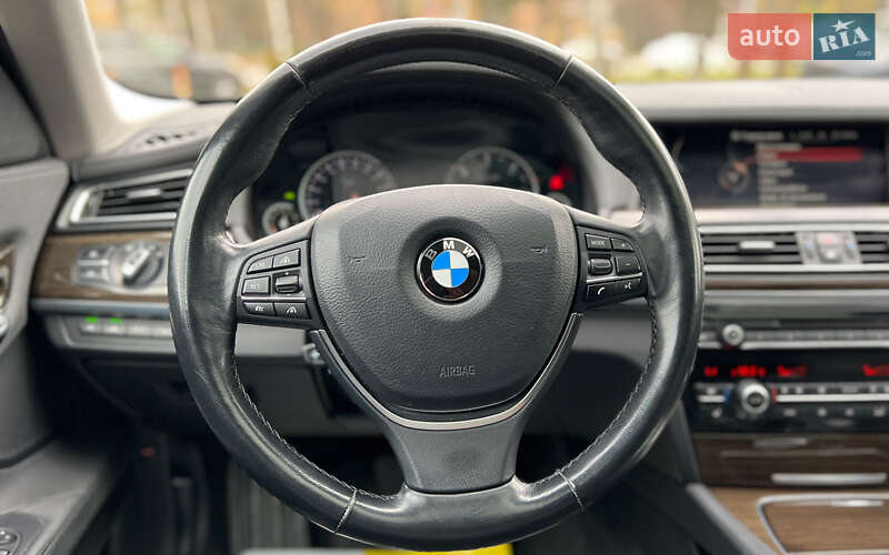 Седан BMW 7 Series 2015 в Львове