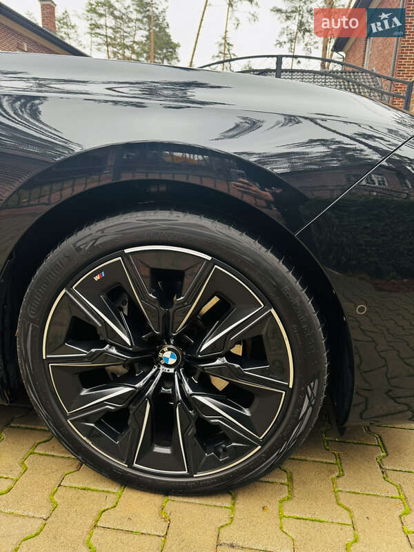 Седан BMW 7 Series 2023 в Киеве фото 12 Седан BMW 7 Series 2023 в Киеве