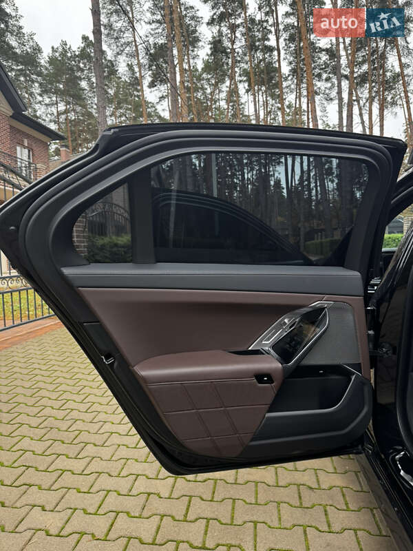 Седан BMW 7 Series 2023 в Киеве фото 28 Седан BMW 7 Series 2023 в Киеве