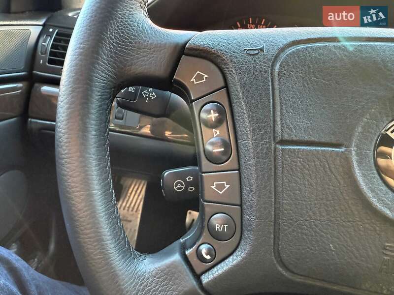 Седан BMW 7 Series 1997 в Львове