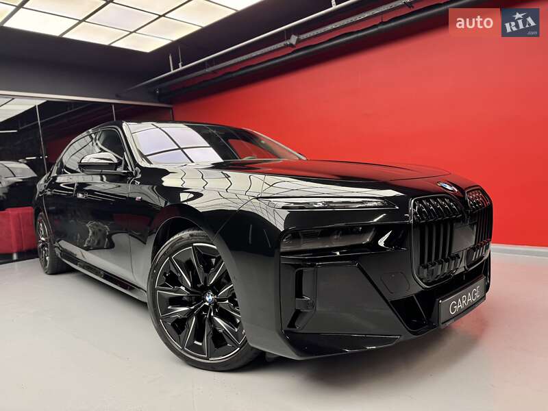 Седан BMW 7 Series 2024 в Киеве фото 11 Седан BMW 7 Series 2024 в Киеве