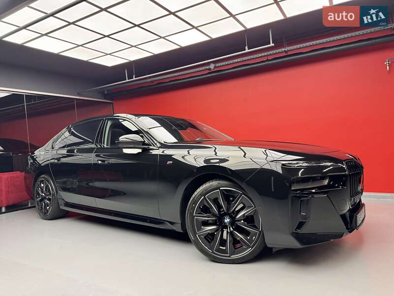 Седан BMW 7 Series 2024 в Киеве фото 12 Седан BMW 7 Series 2024 в Киеве