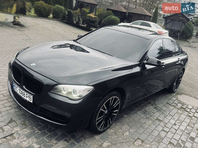 Седан BMW 7 Series 2012 в Львове